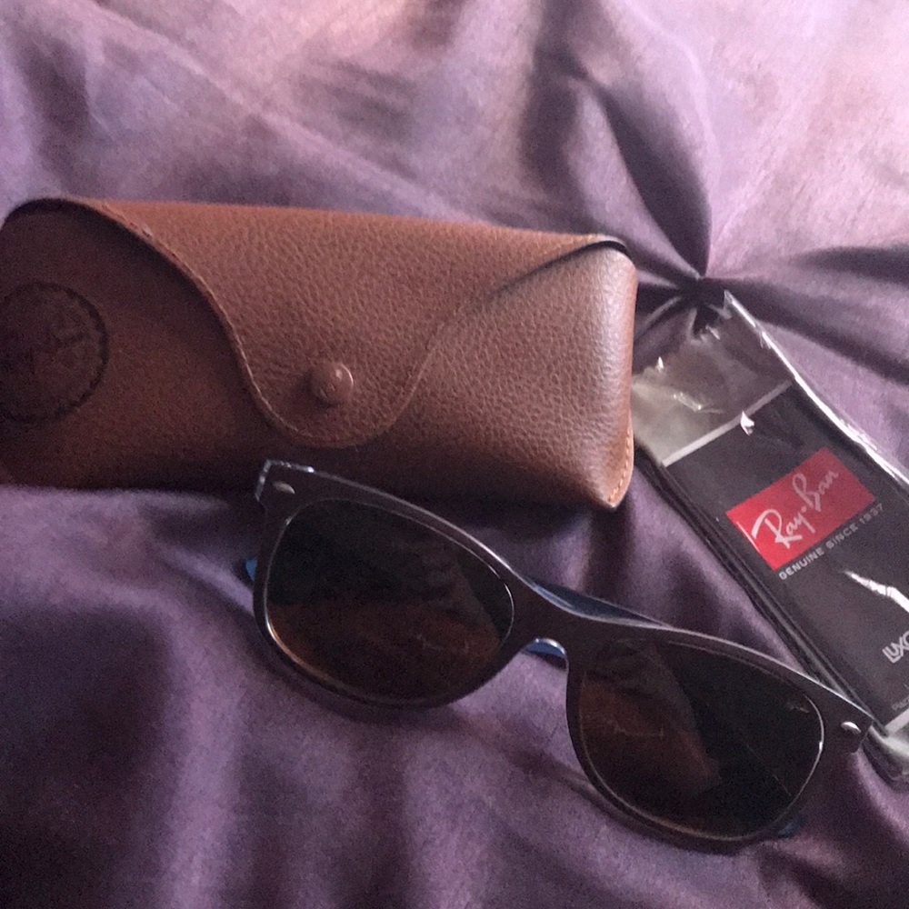 Blue Ray-Bans
